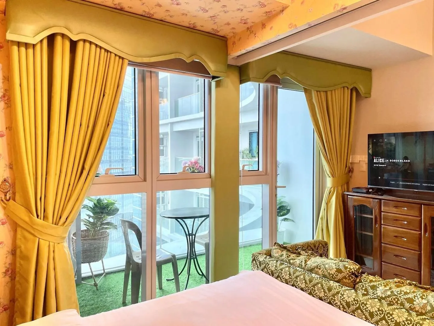Uptown Bgc Condo Near Grand Hyatt #Upt220Q Manila Philippines